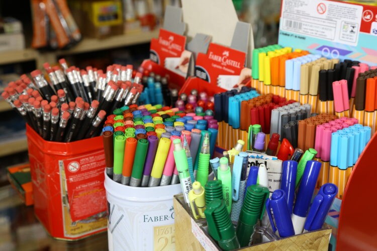 Procon-Patos divulga pesquisa de material escolar
