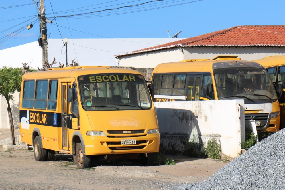 Detran inicia vistoria de transportes escolares nesse sábado