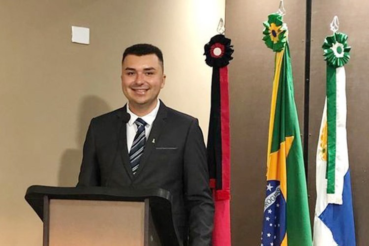Prefeito de Condado renuncia ao cargo 39 dias após assumir cargo
