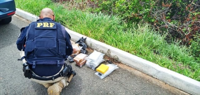 PRF apreende drogas na BR-230