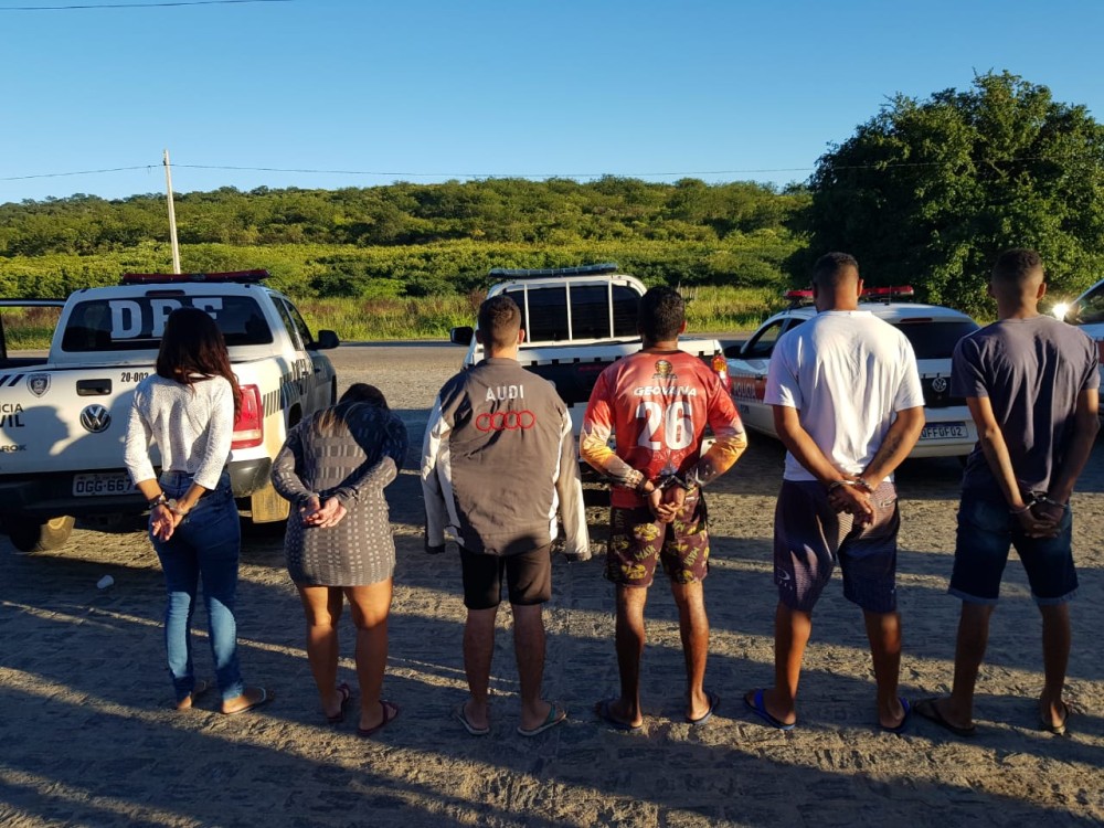 Polícia prende seis pessoas no sertão por tráfico de drogas nesta quarta (2)