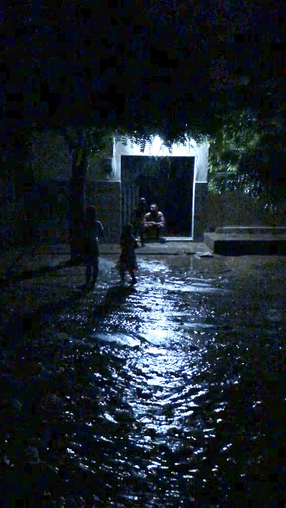 Chuva intensa em Patos (PB) provoca queda de energia no bairro Santa Clara