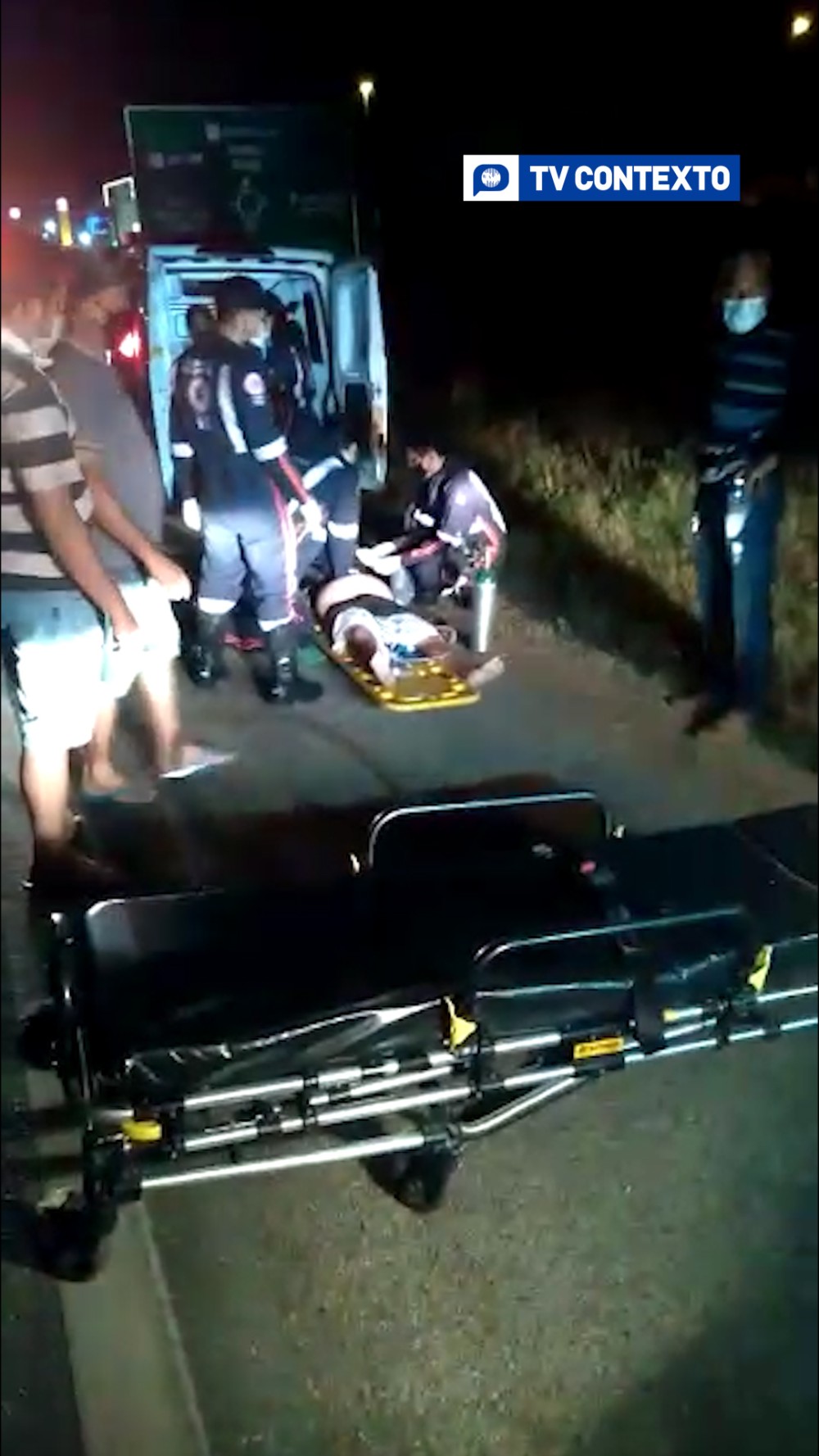 Homem tem parada cardíaca durante transferência e morre às margens da BR-230 durante socorro; veja o vídeo