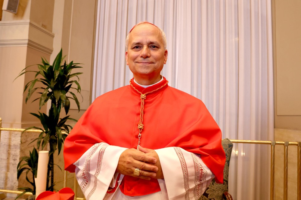 Papa Leão XIV inicia governo da Igreja Católica com desafios políticos