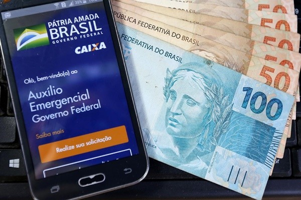 Contestação de cancelamento do auxílio de R$ 300 termina hoje