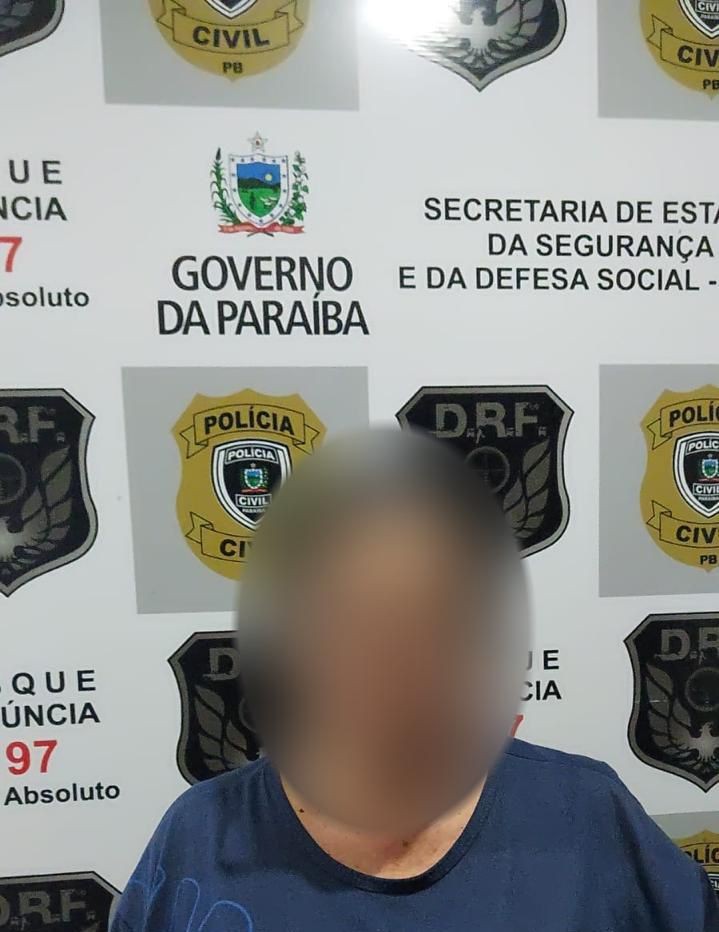 Mulher é presa em flagrante por furto de celular em agência bancária de Patos