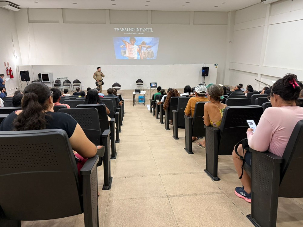 Comerciantes e barraqueiros participam de workshop com foco em regras e segurança para o São João de Patos