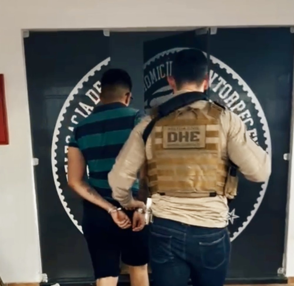 Polícia prende suspeito de envolvimento em homicídio no bairro Itatiunga menos de 24 horas após o crime