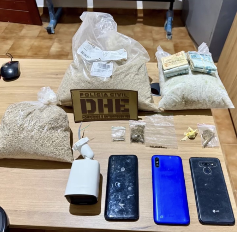 Homem é preso em flagrante por tráfico de drogas no bairro São Sebastião, em Patos