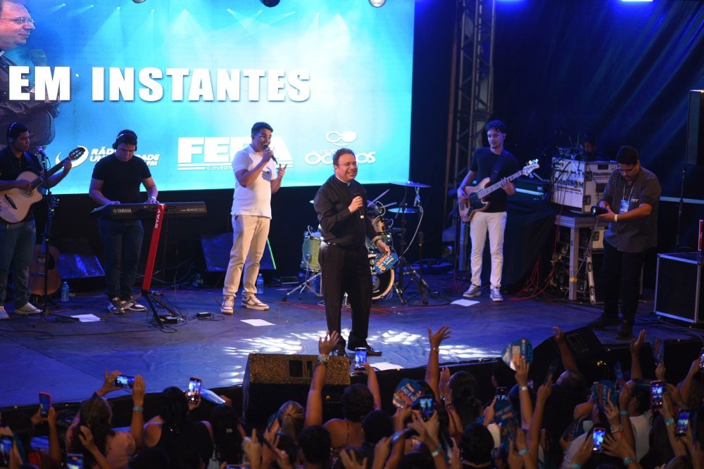 Fé que move multidões: mais de 3 mil pessoas celebram noite de evangelização no Unifip