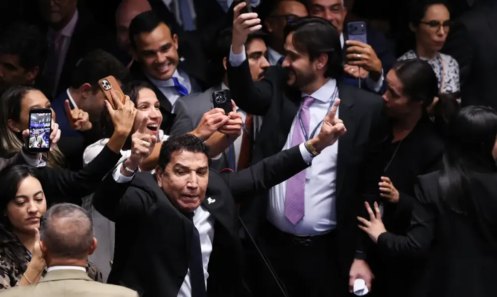 Derrota histórica: Senado rejeita indicação de Messias para o STF