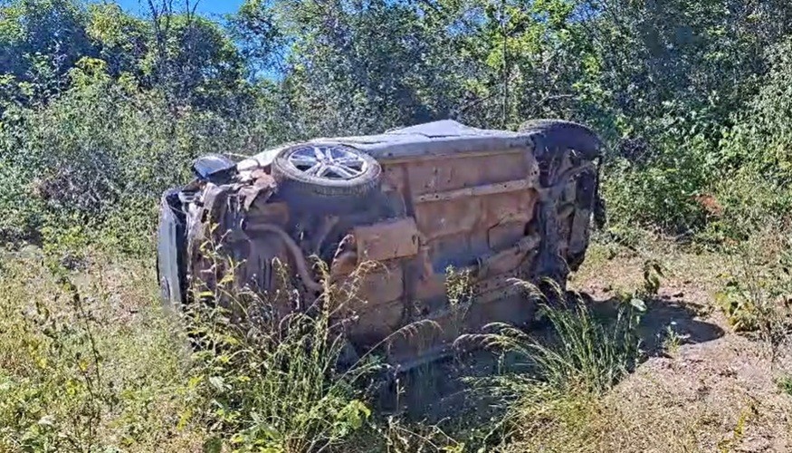 Jovem de 18 anos morre após carro capotar na PB-382, entre São José de Piranhas e Serra Grande