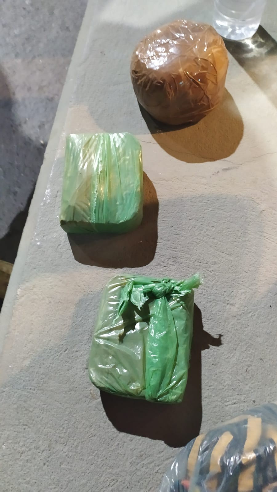 Polícia apreende armas e drogas com adolescentes na BR-230