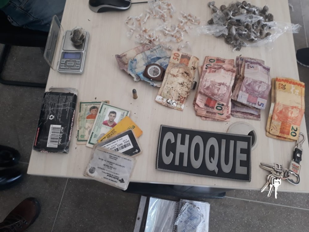Polícia desarticula ponto de venda de drogas em Cajazeiras (PB)