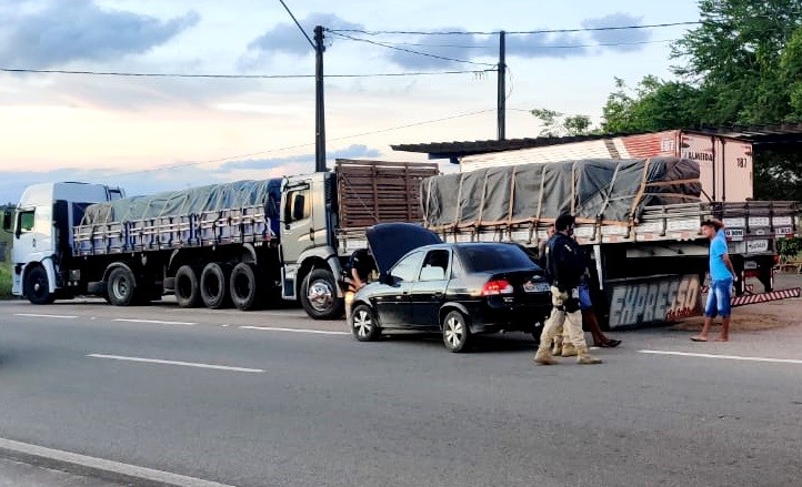 Mercadorias irregulares e veículos são apreendidos na Operação Concorrência Legal